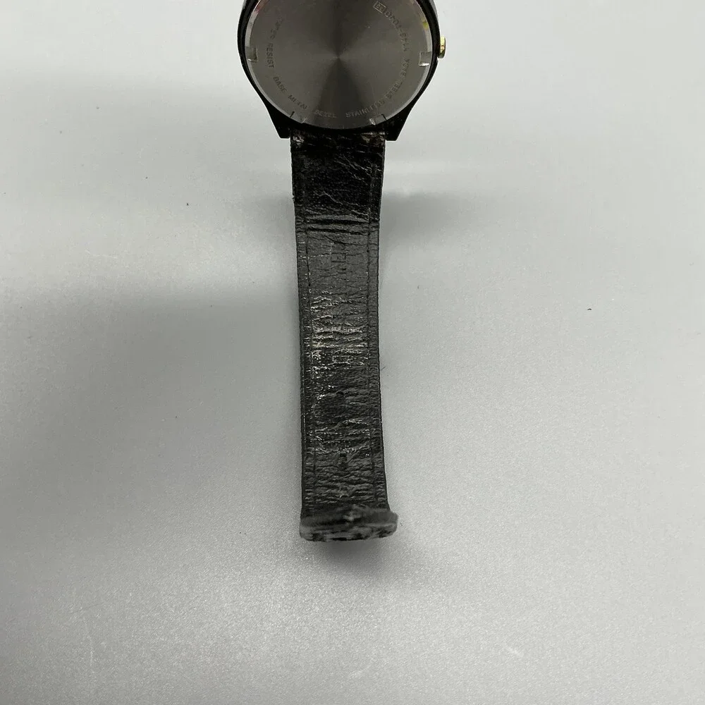 Vintage Lorus V143-7040 Mens Watch 33mm Black Dial Leather Day Date New Battery
